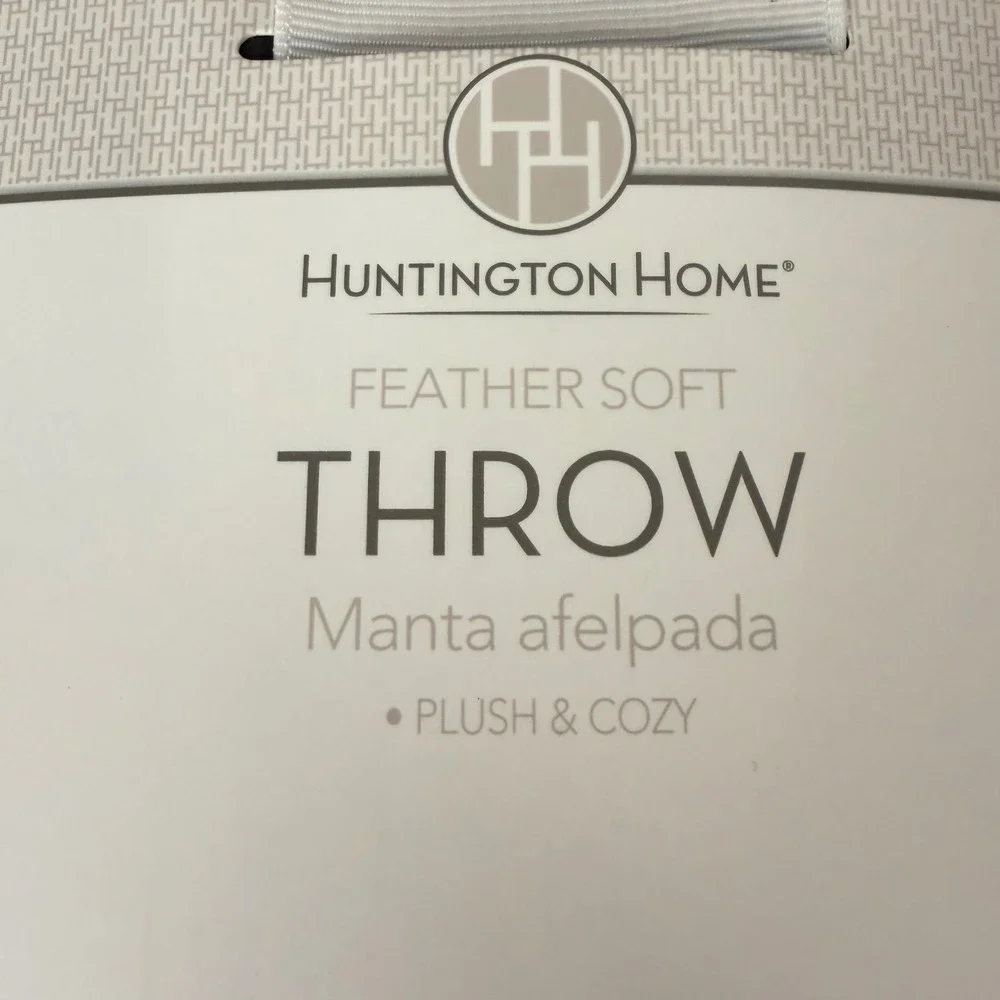 Huntington Home Throw 60x70 Black White‎ Checkered Plush Cozy NEW